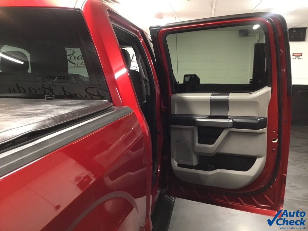 2016 Ford F-150 XLT photo 31