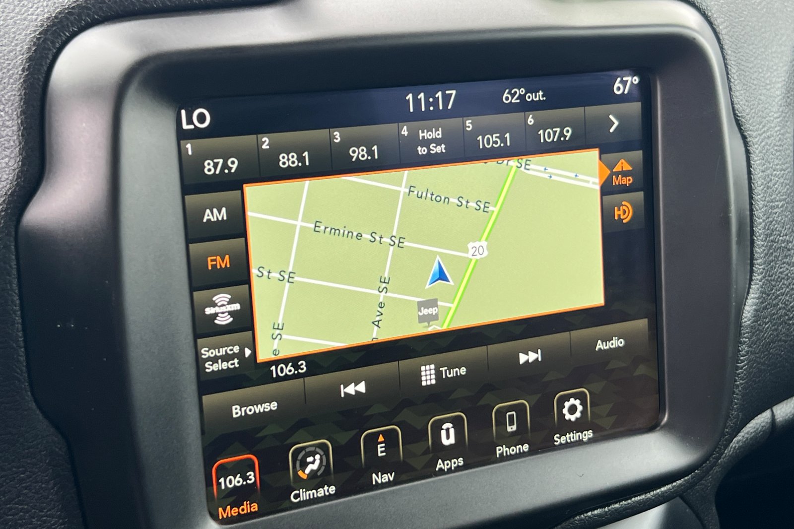 2023 Jeep Renegade Latitude Upland photo 14