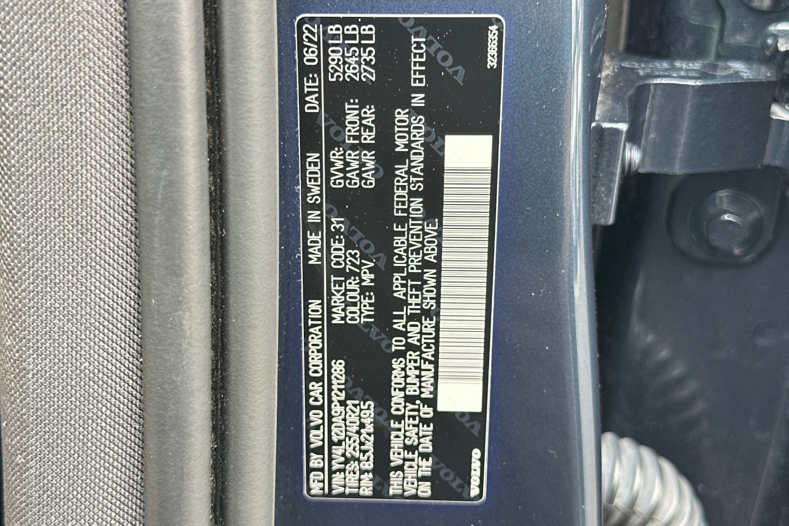2023 Volvo XC60 B5 Ultimate photo 33