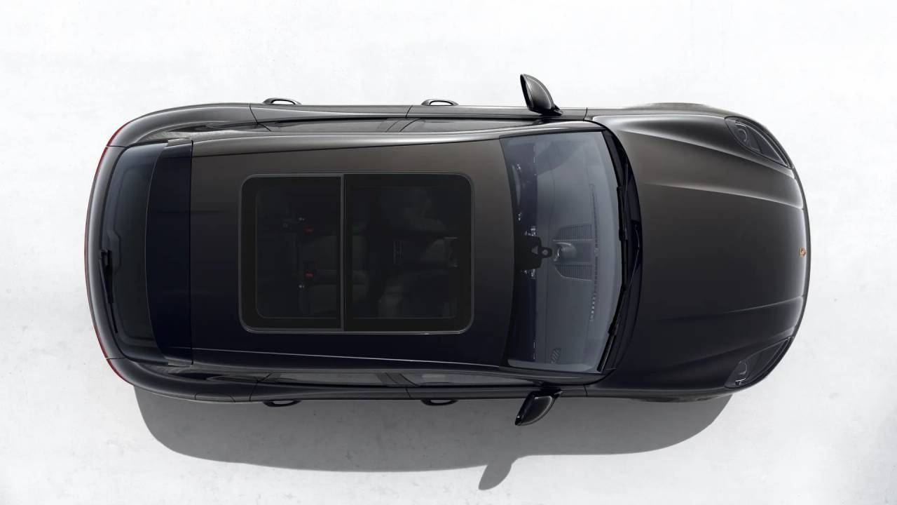 2026 Porsche Macan T photo 4