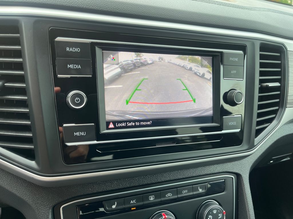 2022 Volkswagen Atlas Cross Sport SE photo 11