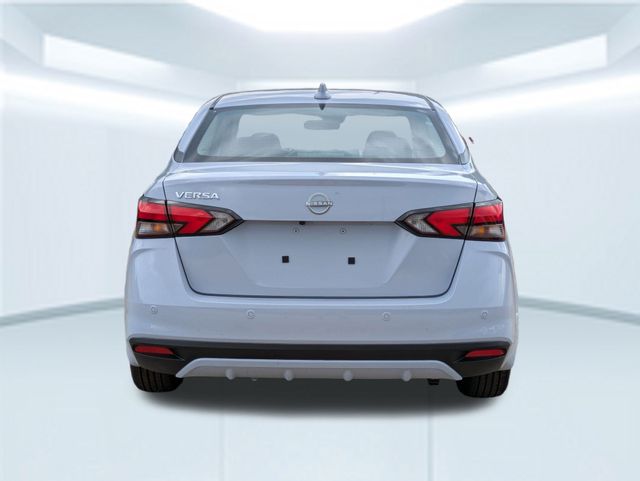 2025 Nissan Versa SV photo 4