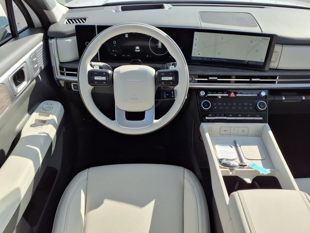2026 Hyundai Santa Fe Calligraphy photo 3