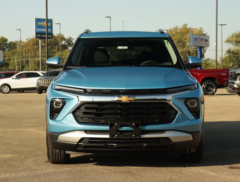 2026 Chevrolet Trailblazer LT photo 2