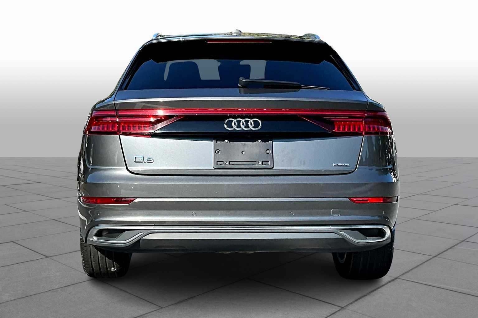 2019 Audi Q8 Premium photo 4