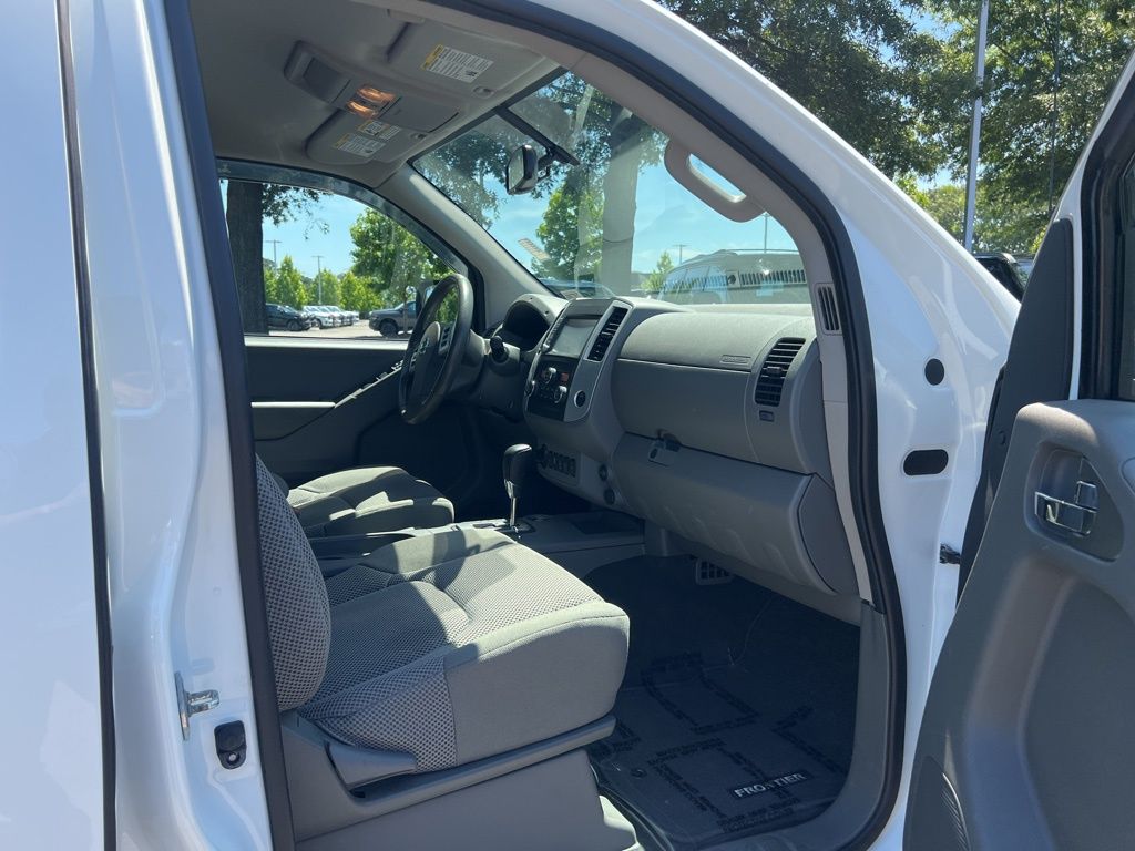 2021 Nissan Frontier SV photo 17
