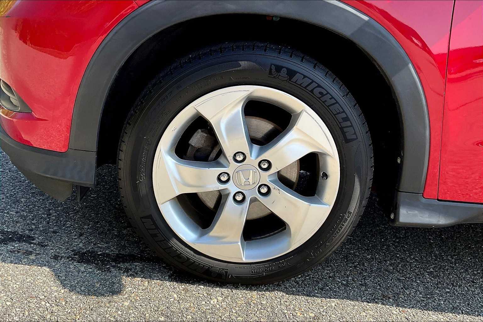 2016 Honda HR-V LX photo 7