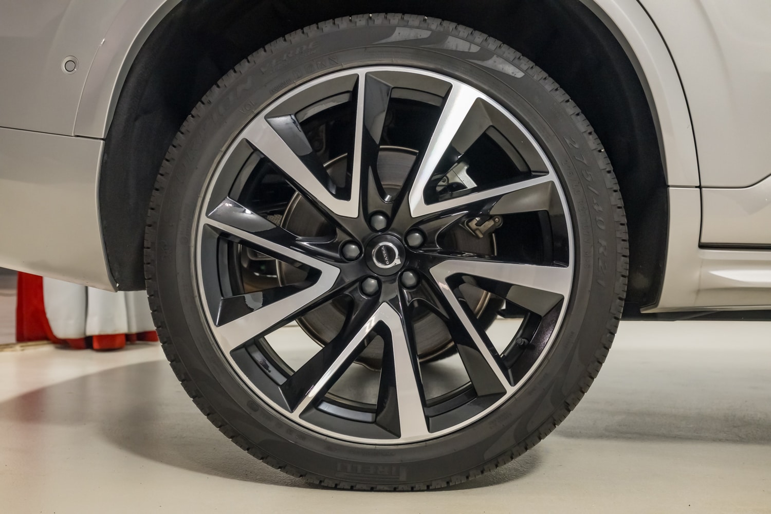 2024 Volvo XC90 B5 Plus photo 13