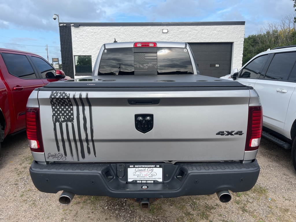2019 Ram 1500 Classic Warlock photo 3
