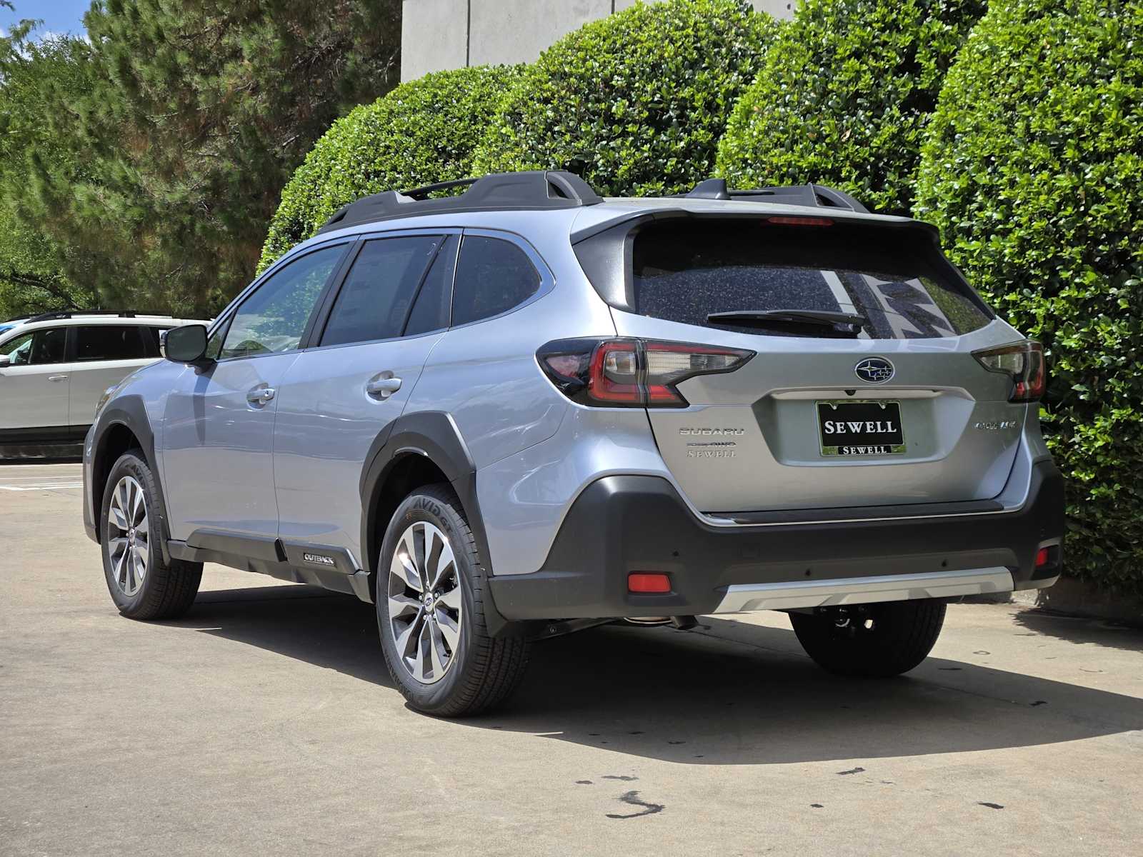 New 2025  Subaru Limited image 4