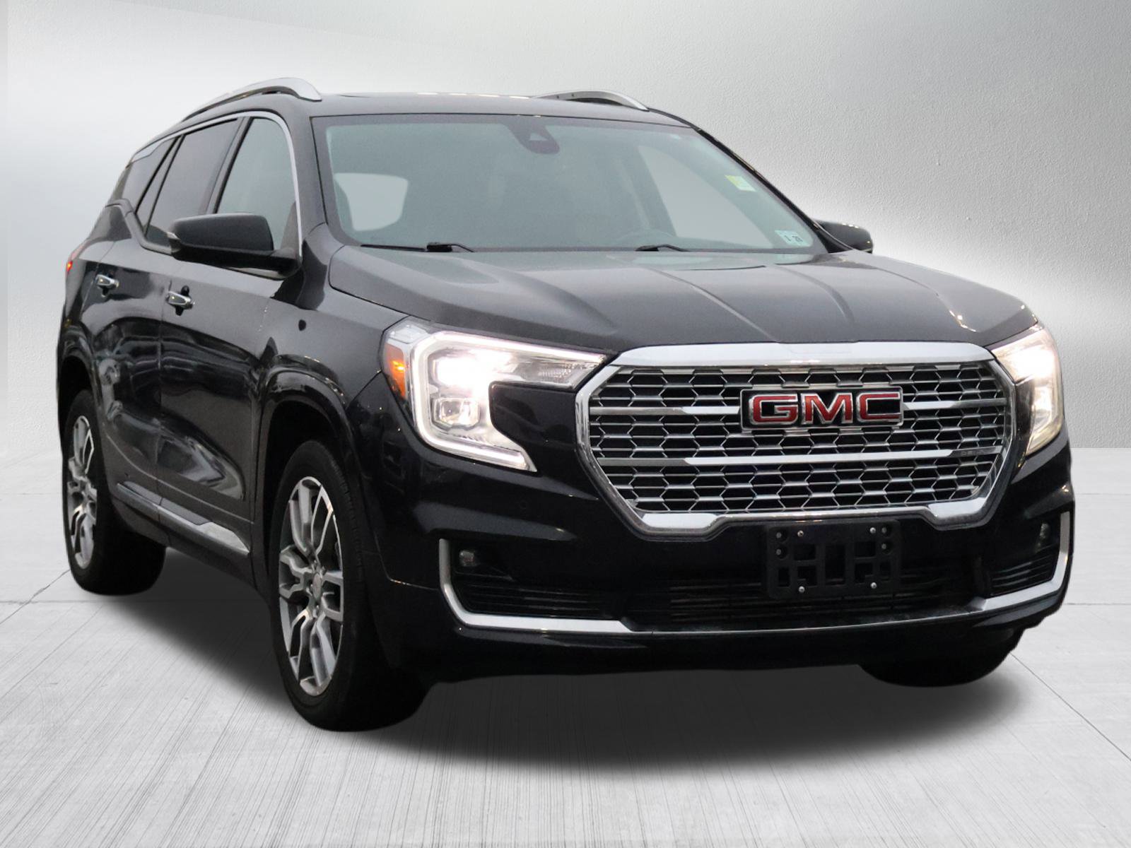 2022 GMC Terrain Denali's photo