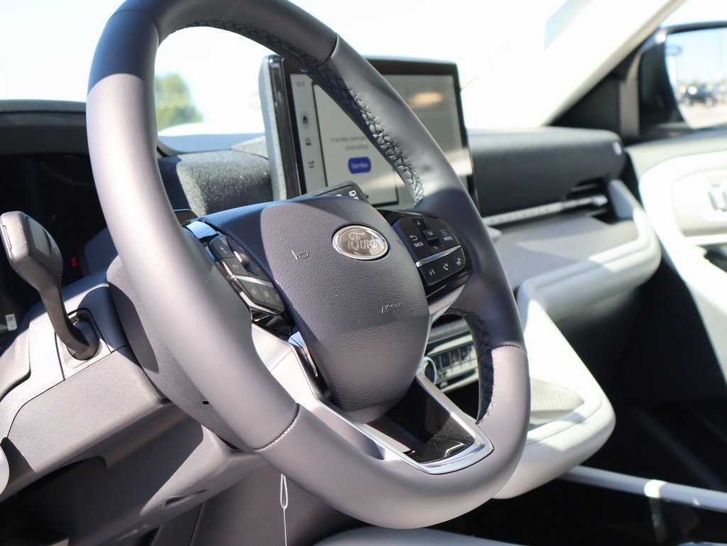 2025 Ford Explorer Platinum photo 26