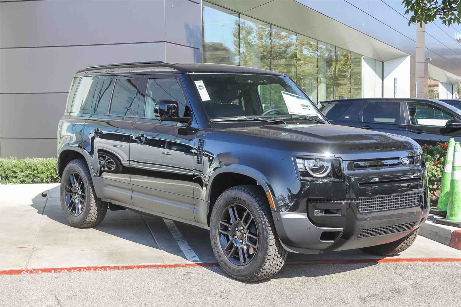 2026 Land Rover Defender 110 S photo 3