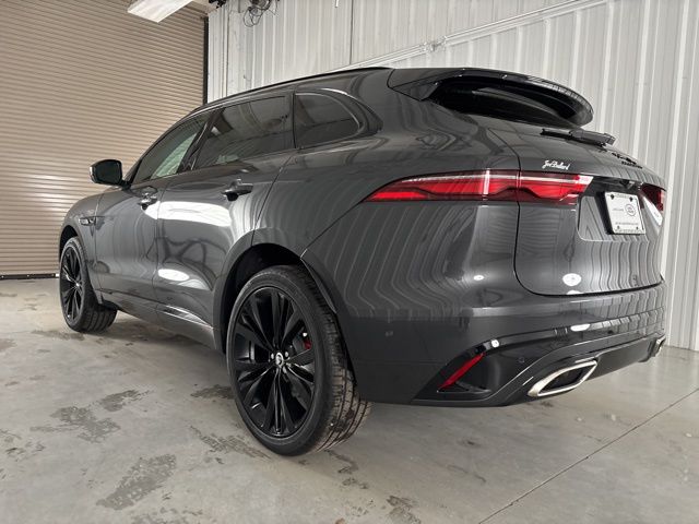 2025 Jaguar F-PACE P400 R-Dynamic S photo 10