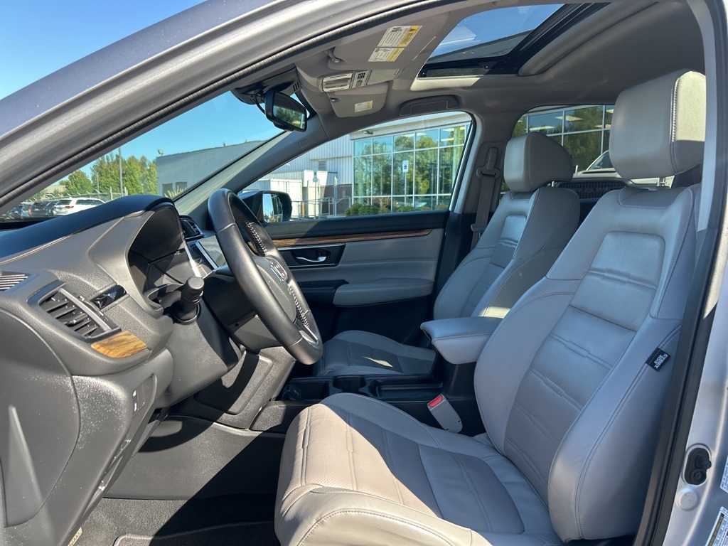 2018 Honda CR-V Touring photo 12