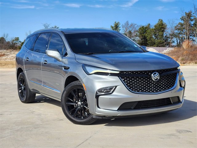 2023 Buick Enclave Avenir's photo
