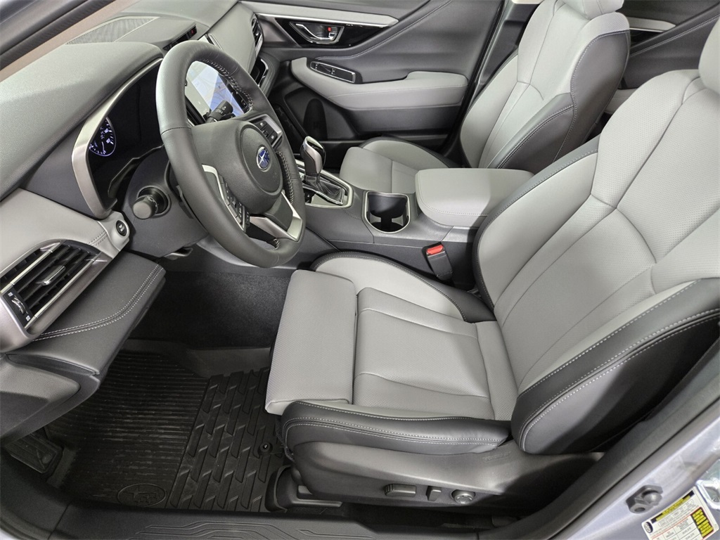 2025 Subaru Outback Limited photo 6