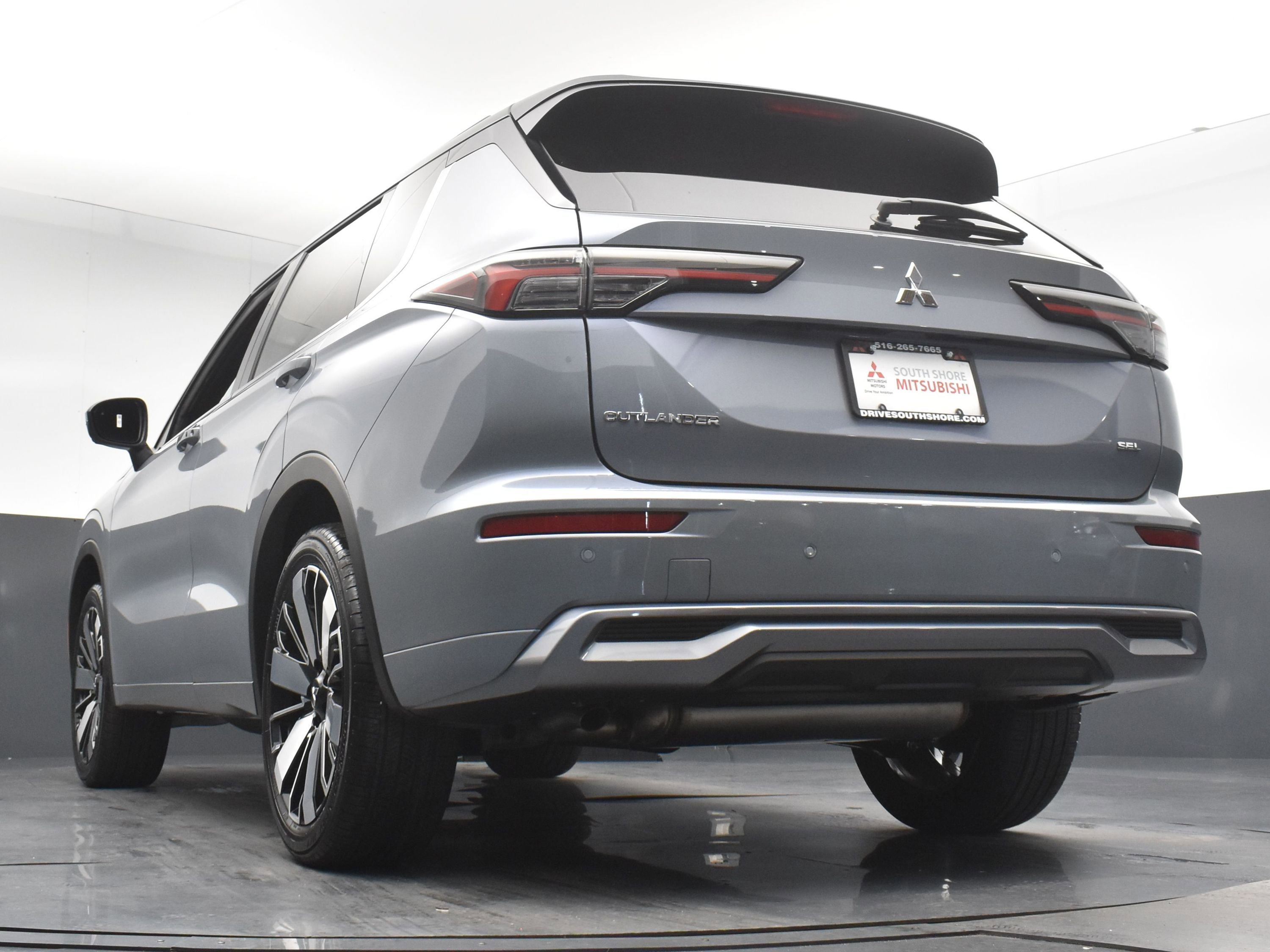 2025 Mitsubishi Outlander SEL photo 21
