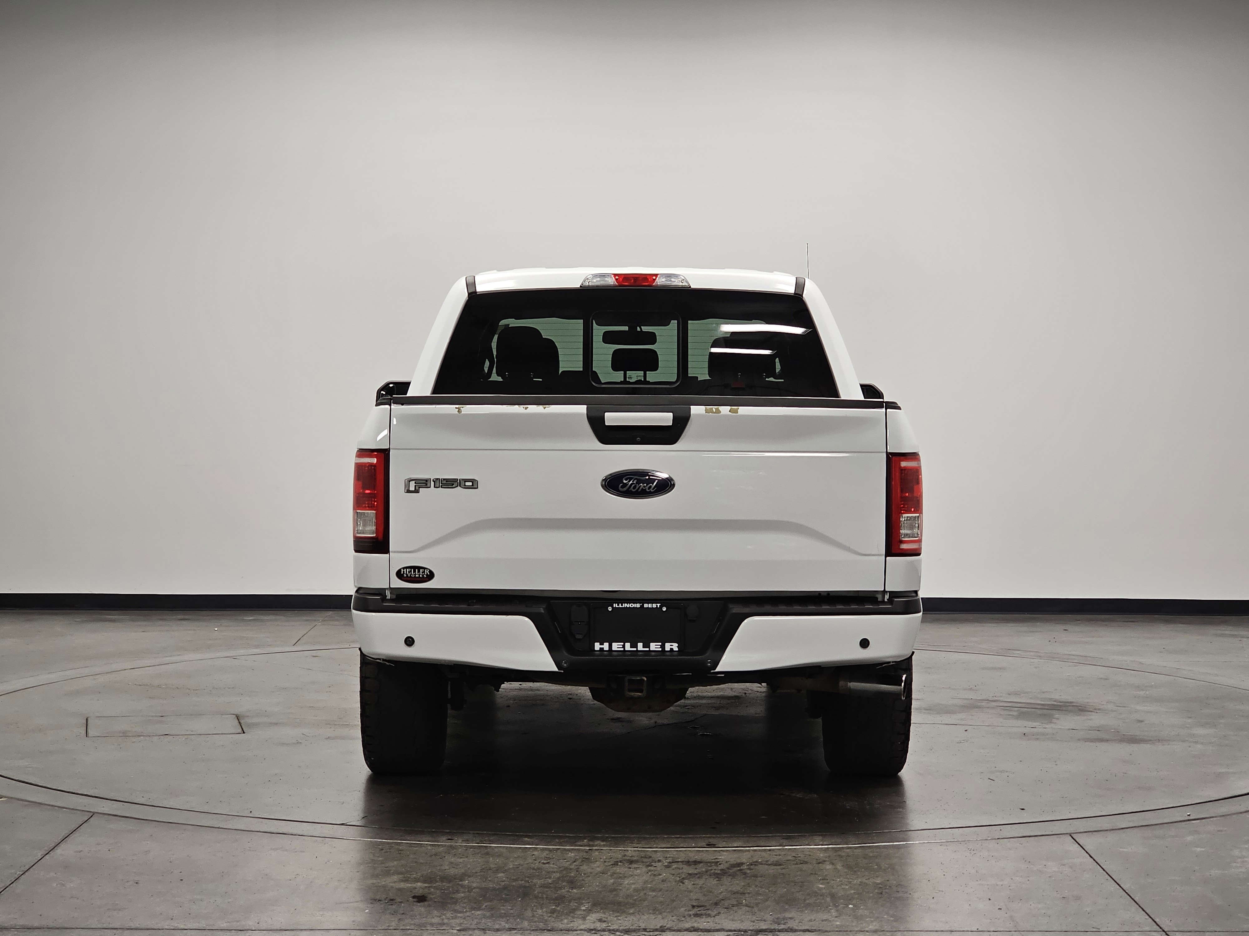 2016 Ford F-150 XLT photo 2