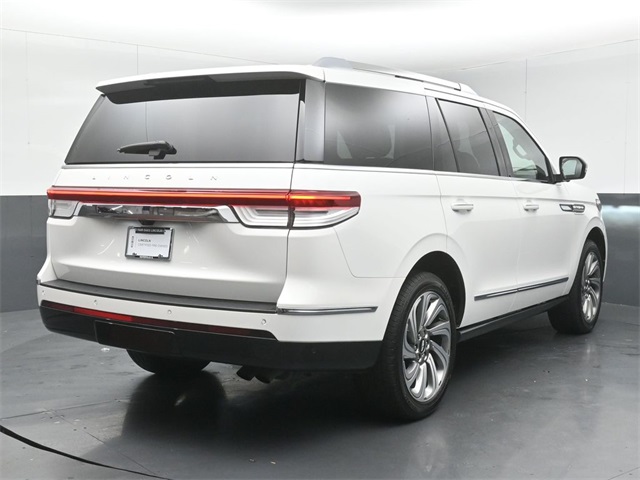 2023 LINCOLN NAVIGATOR - Image 3