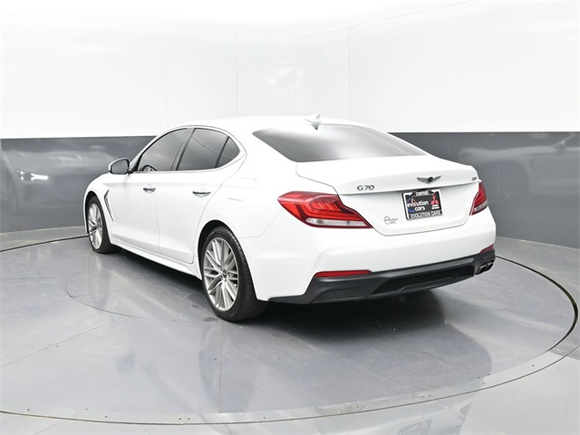 2021 Genesis G70 2.0T photo 2