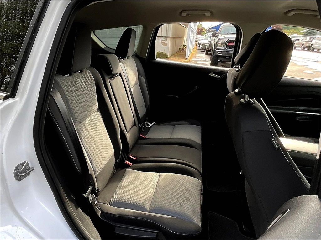 2019 Ford Escape SE photo 16