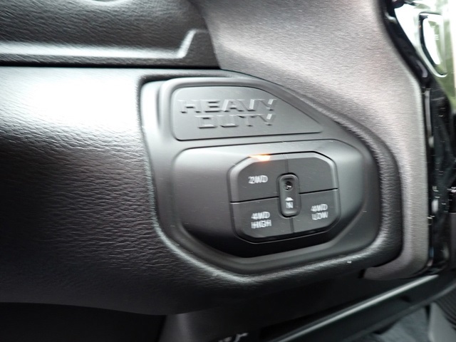2025 Ram 2500 Tradesman photo 14