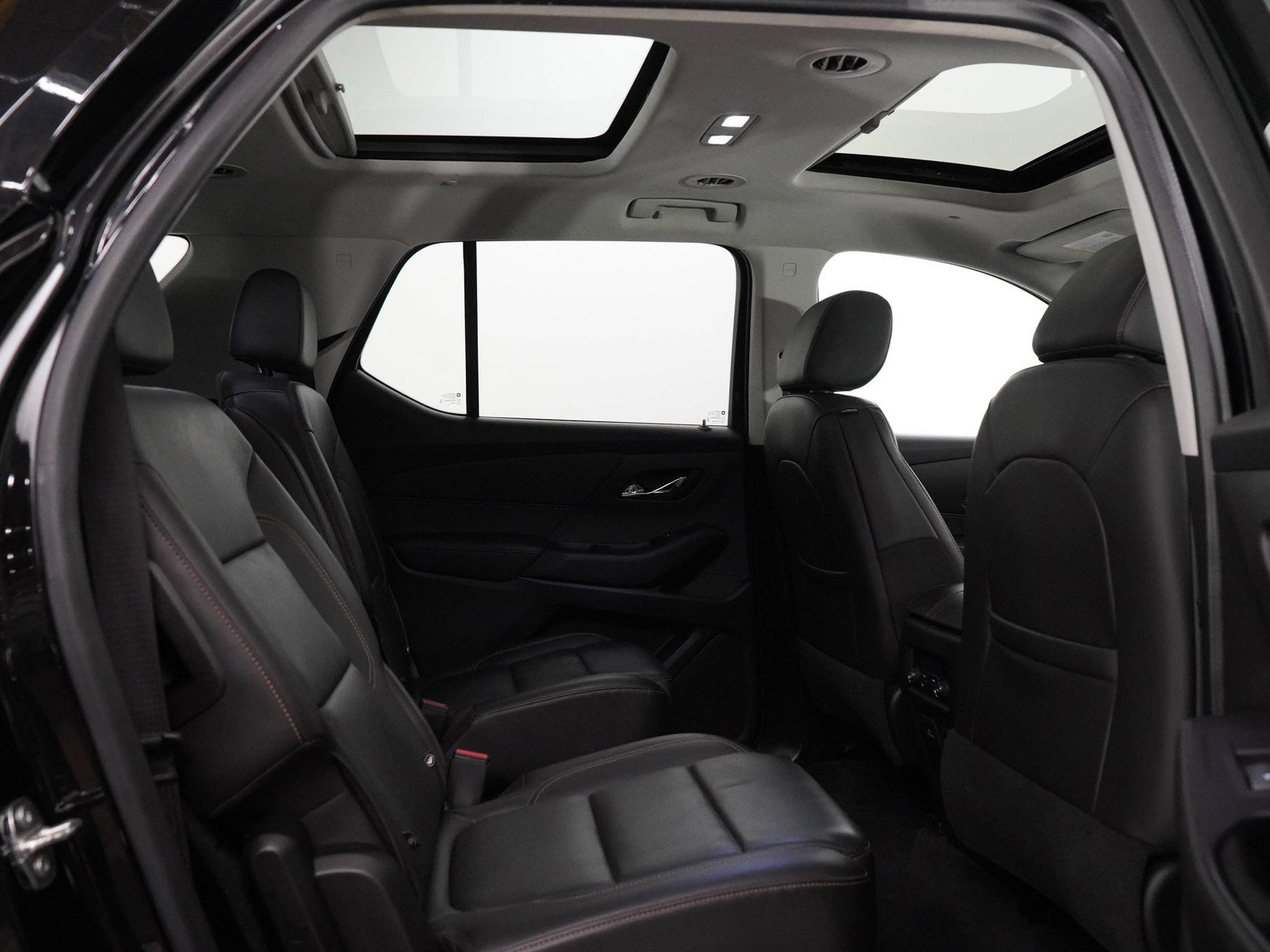 2020 Chevrolet Traverse Premier photo 11