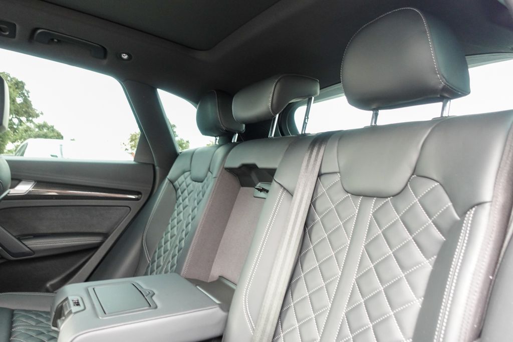 2023 Audi SQ5 Premium Plus photo 23