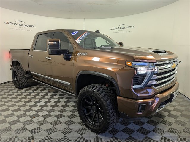 2025 Chevrolet Silverado 2500HD High Country photo 7