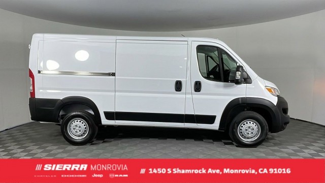 2025 RAM ProMaster Low Roof