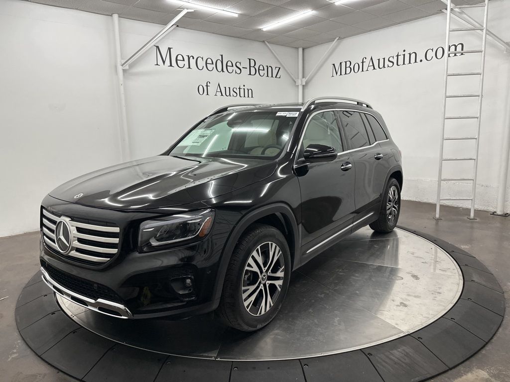 2026 Mercedes Benz GLB 250 4MATIC photo 3