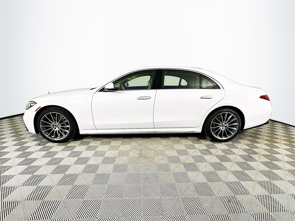 2026 Mercedes Benz S 580 4MATIC photo 4