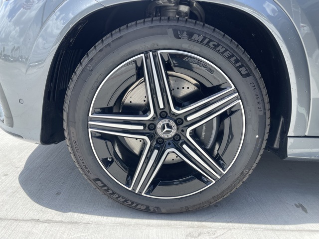 2025 Mercedes Benz GLE 580 4MATIC photo 4