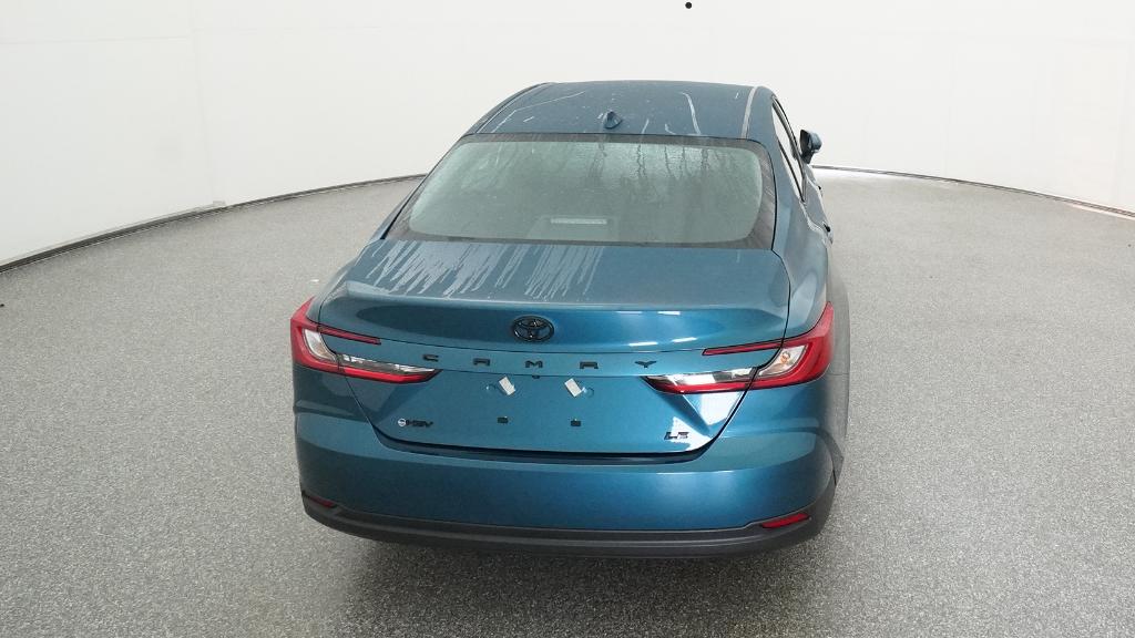 2026 Toyota Camry LE photo 18