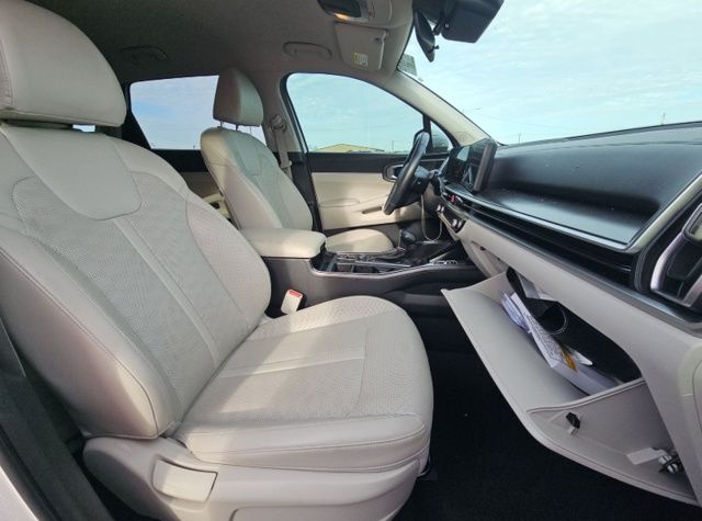 2024 Kia Sorento S photo 31