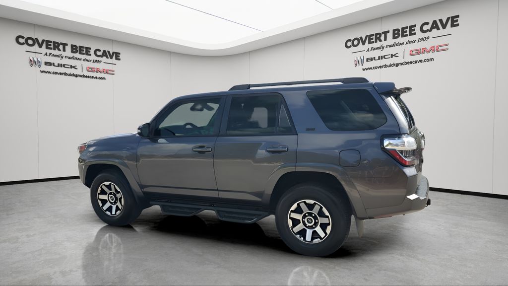 2020 Toyota 4Runner SR5 Premium photo 3