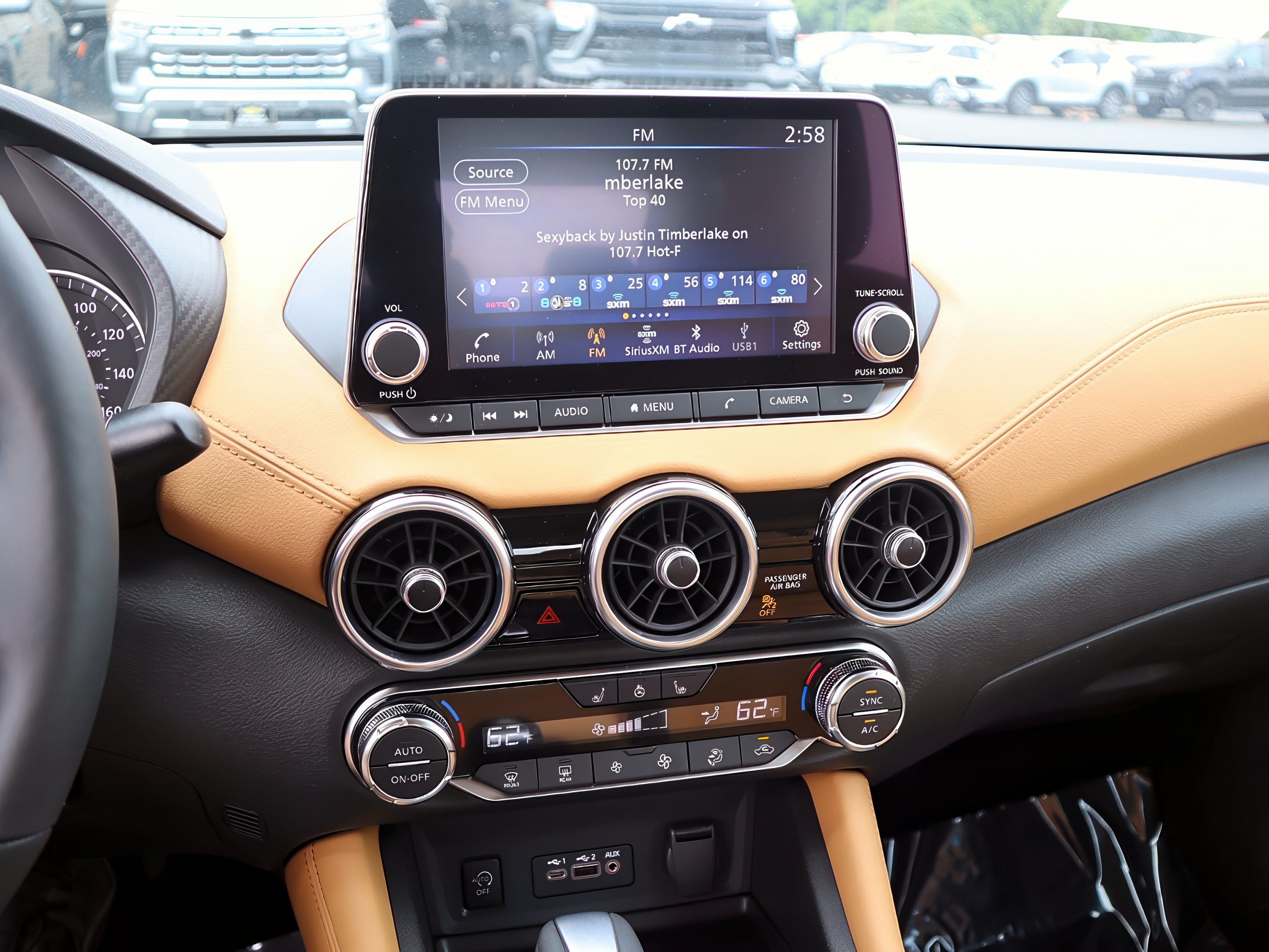 2025 Nissan Sentra SV photo 18