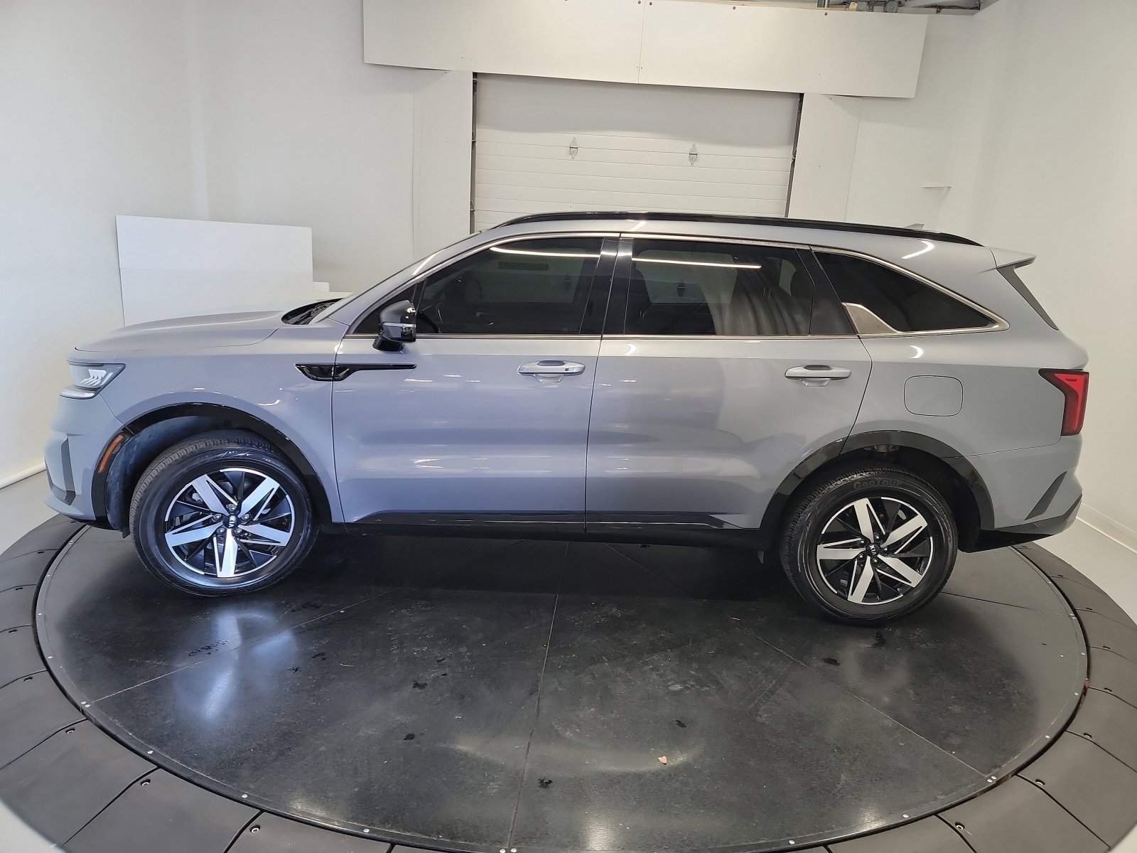 2021 Kia Sorento EX photo 4