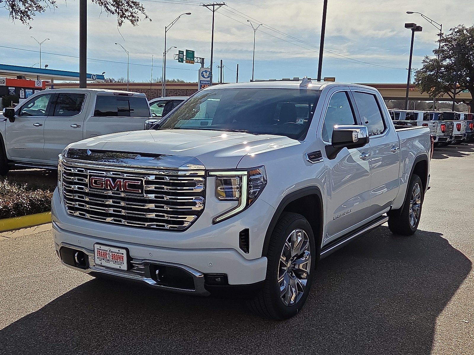 2026 GMC Sierra 1500 Denali's photo