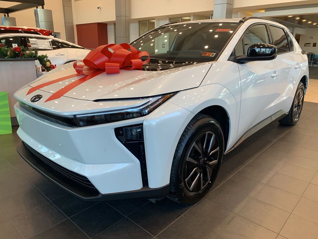 2026 Toyota bZ XLE's photo