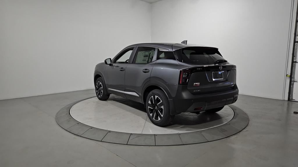 2025 Nissan Kicks SV photo 3