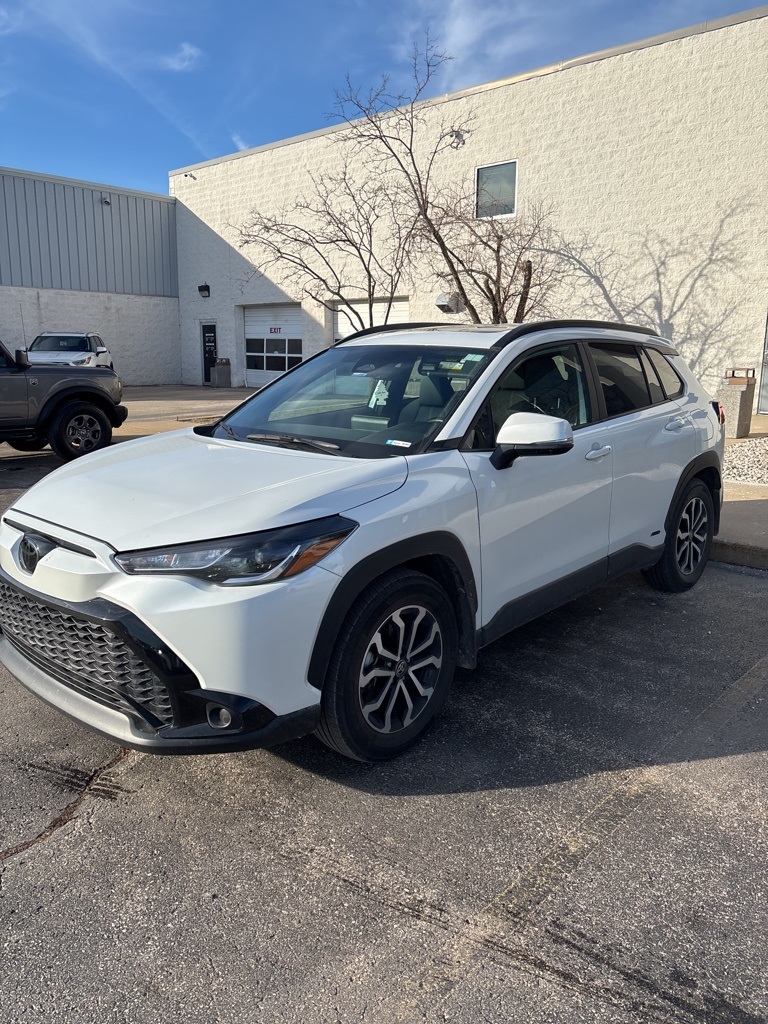 2024 Toyota Corolla Cross SE's photo