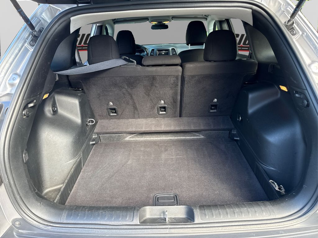 2019 Jeep Cherokee Latitude photo 10