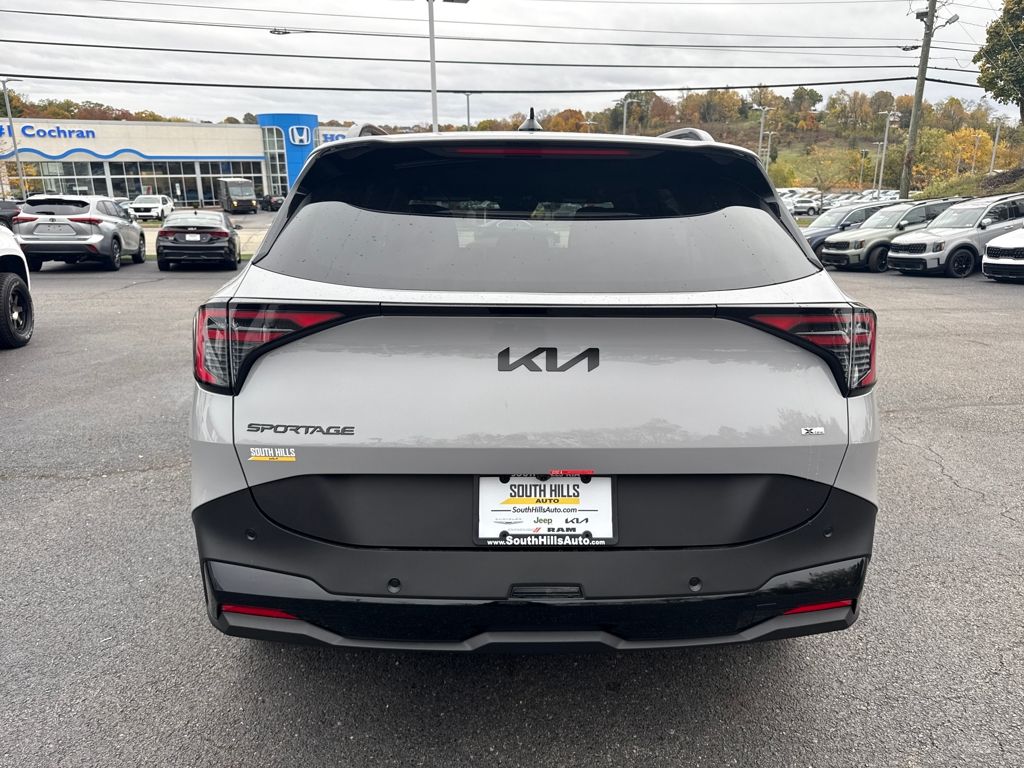 2026 Kia Sportage Plug-In Hybrid X-Line photo 2