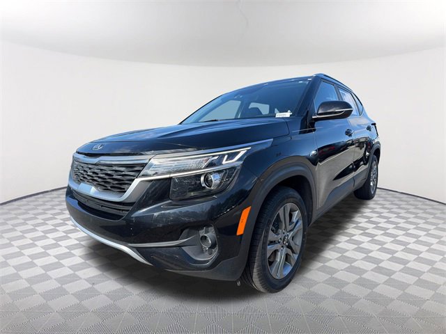 2021 Kia Seltos S's photo