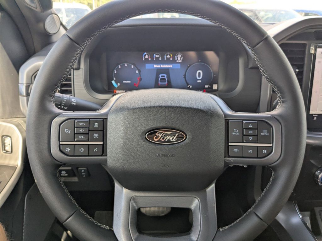 2025 Ford F-150 XLT photo 28
