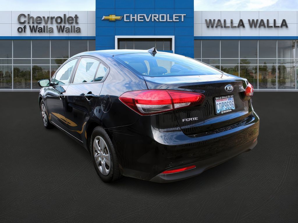 2018 Kia Forte LX Base photo 3