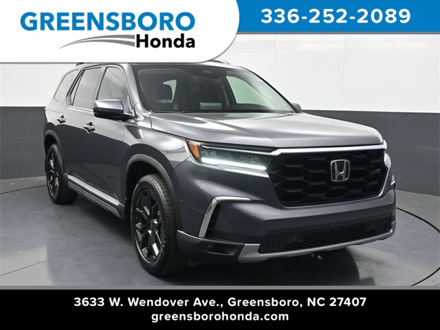 2025 Honda Pilot Touring's photo