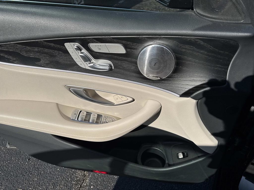 2022 Mercedes Benz E 350 4MATIC photo 14